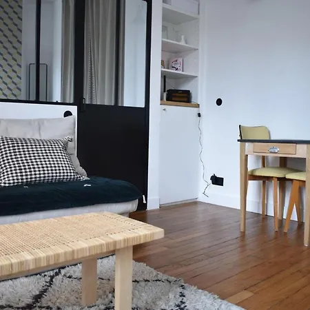 Apartment Stylish And Modern In Le Marais