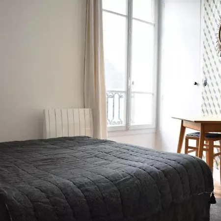 Apartment Stylish And Modern In Le Marais